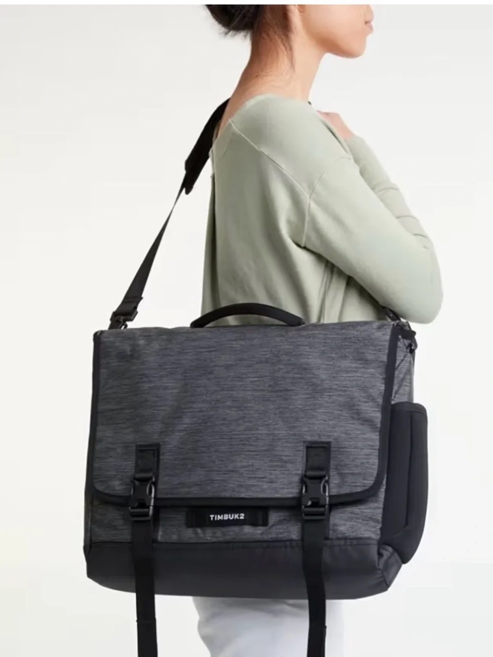 NWT Timbuk2 Closer laptop briefcase. Size medium.